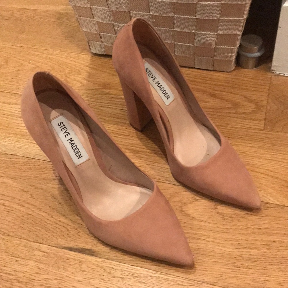 ❤️💕STEVE MADDEN LIKE NEW SUEDE HEELS💕❤️ 5 1/2